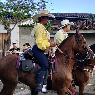 Cabalgata-mujer